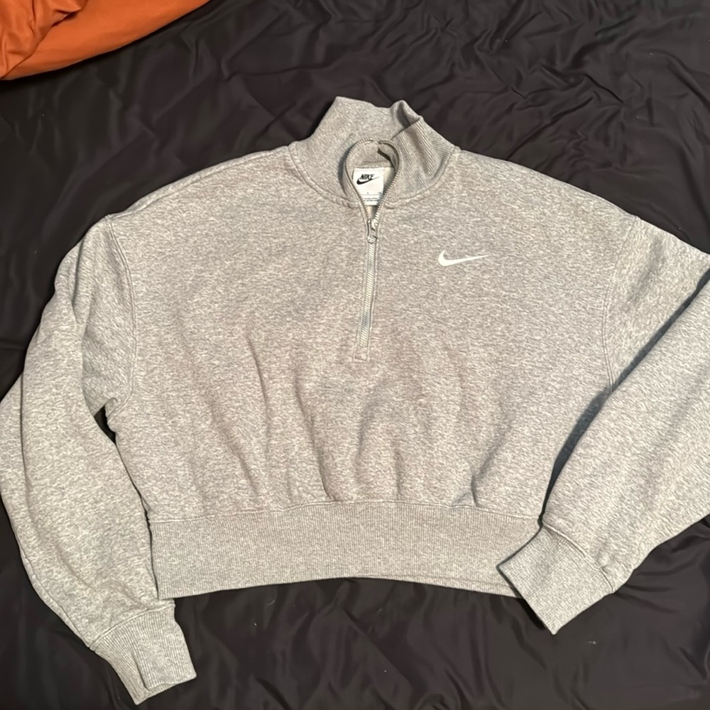 Cropped Nike Pullover